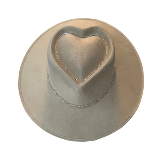 The Daydreamer Heart flat-brimmed hat