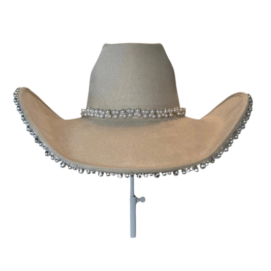 Bridal cowgirl keepsake hat for bachelorette party in Nashville, Tennessee – One Last Rodeo